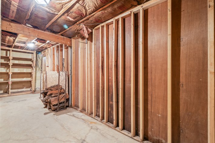 Image for Stuarts Draft Real Estate Auction