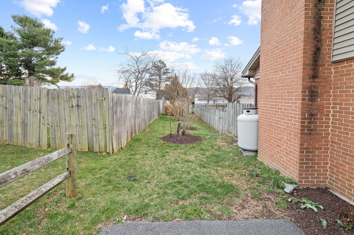 Image for Stuarts Draft Real Estate Auction