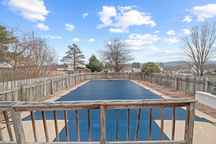 Image for Stuarts Draft Real Estate Auction