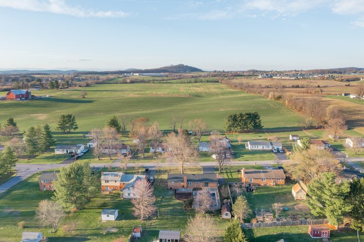 Image for Stuarts Draft Real Estate Auction