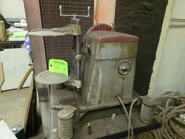 Image for Red Devil Tools Paint Can Shaker.