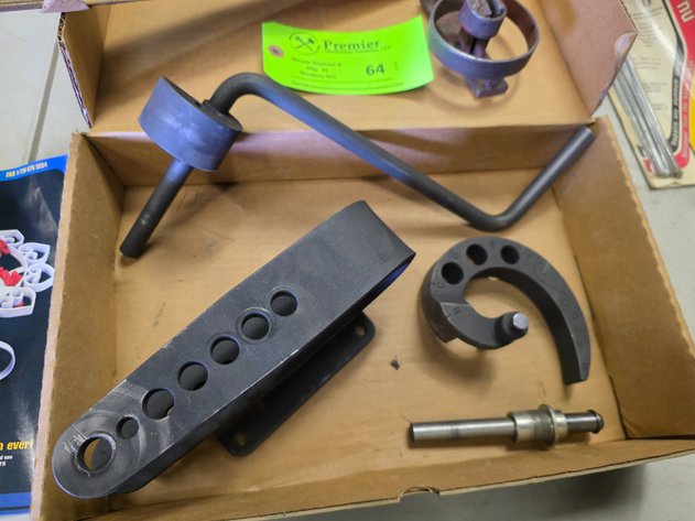 Image for Shop Outfitters #SB, Scroll Attachment w/ Bench Mount Stand.