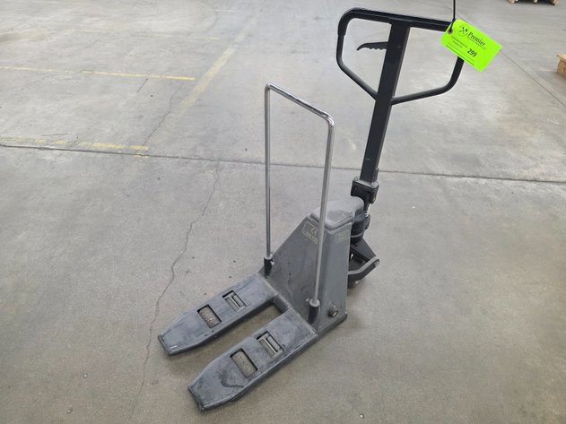 Image for CBYA Tiny Pallet Jack.