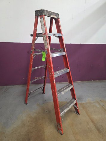 Image for Louisville Fiberglass 6' A-Frame Ladder.