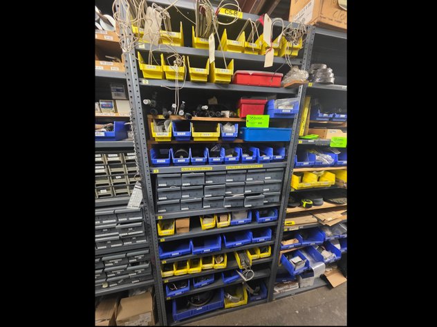 Image for Contents Of (1) Shelving Unit.