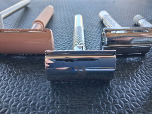 Image for Metal Razors