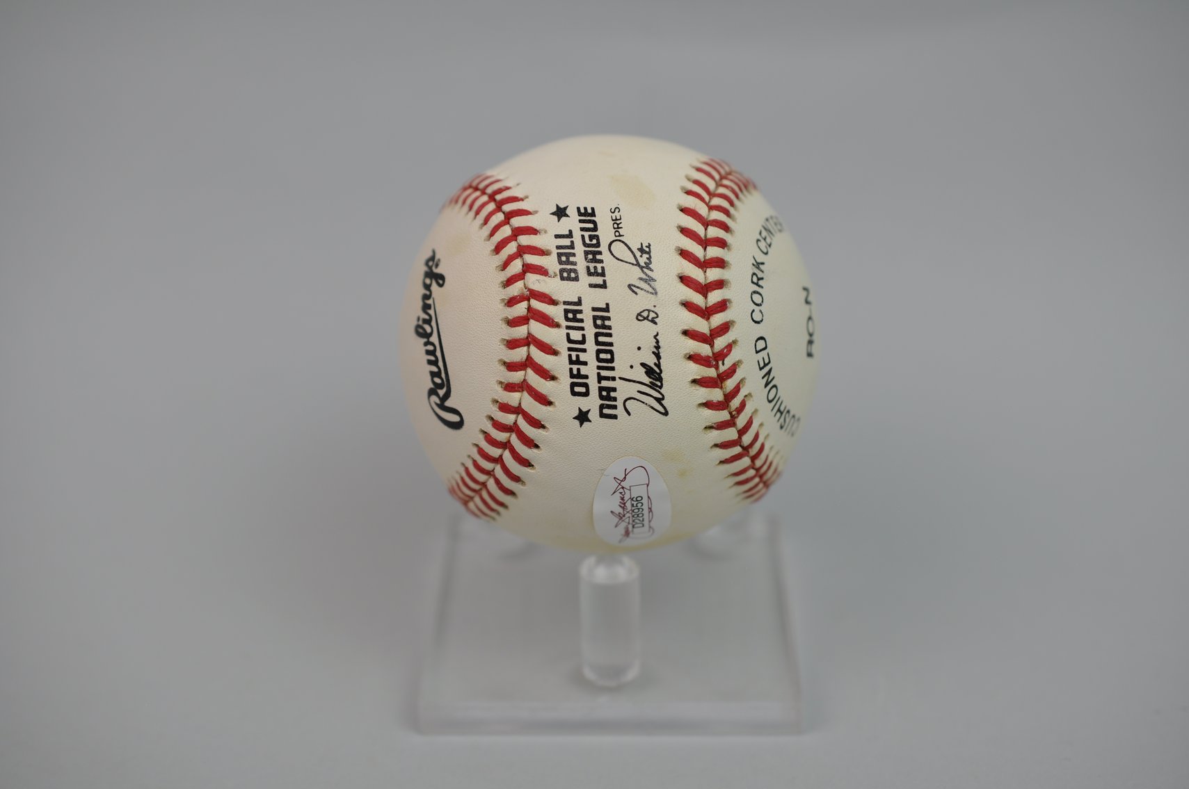 Barry Bonds Signed Ball in Blue Ink