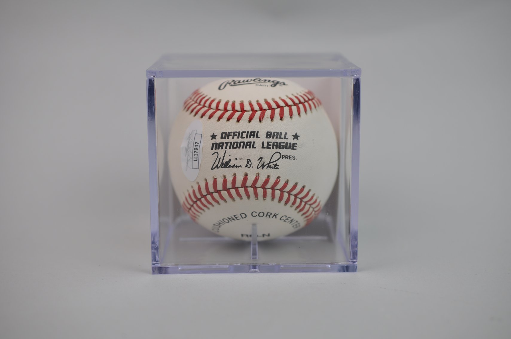 Baseball Sweet Spot Signed by Mike Schmidt