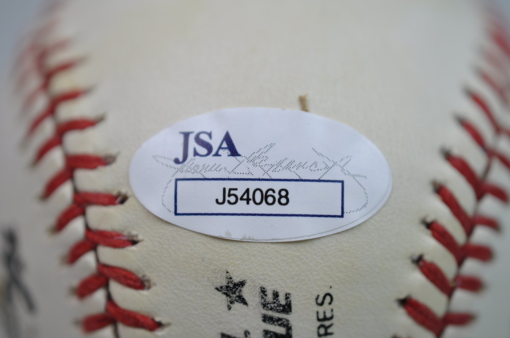 Sweet spot Signed by Johnny Bench
