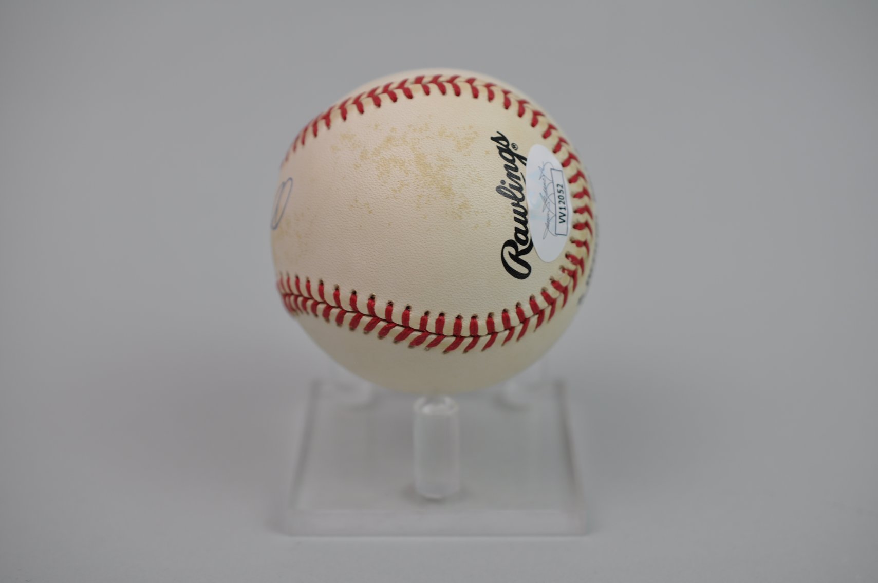 Baseball Signed by HOF Jeff Bagwell