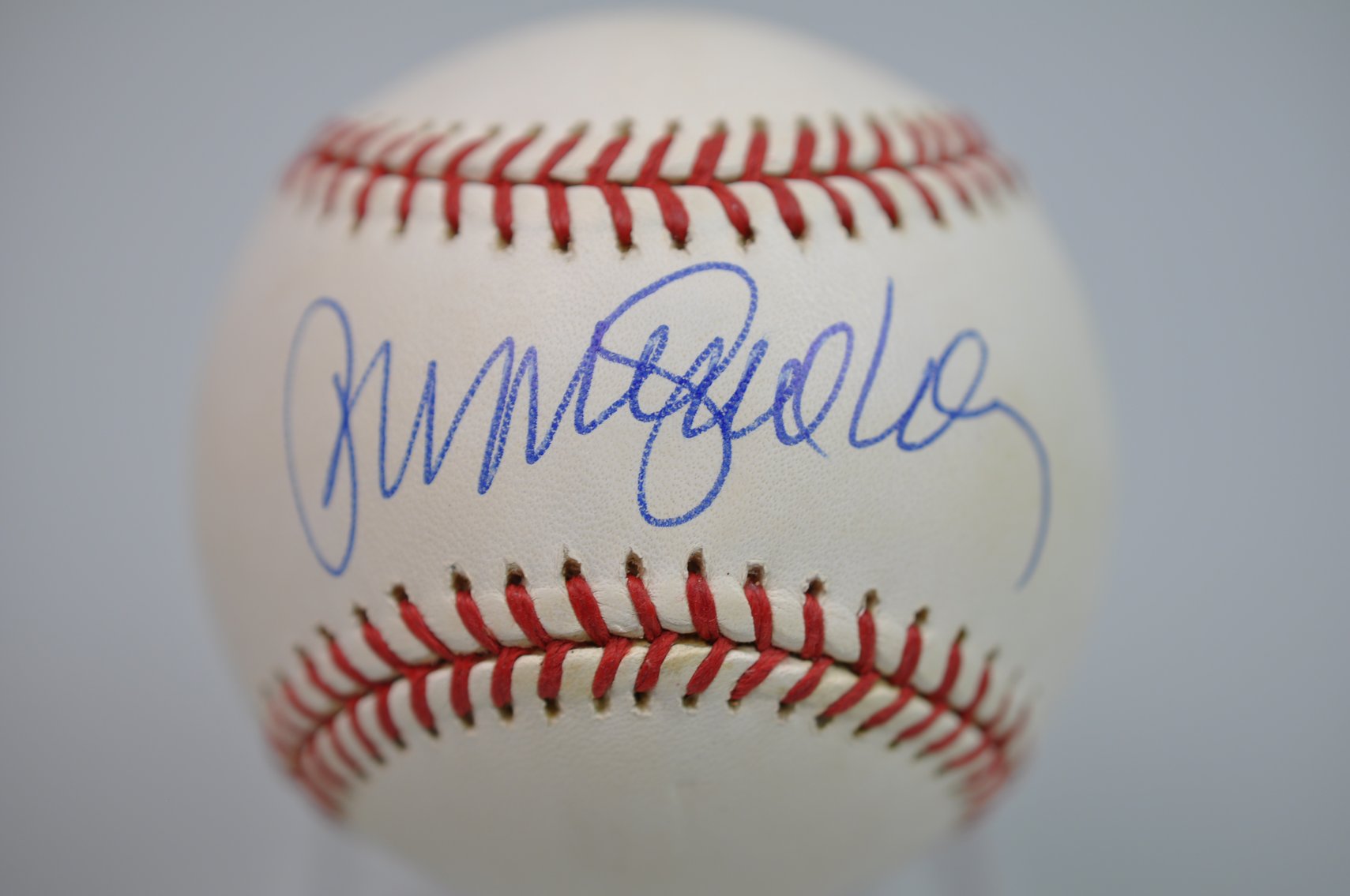 Ryne Sandberg Signed Baseball