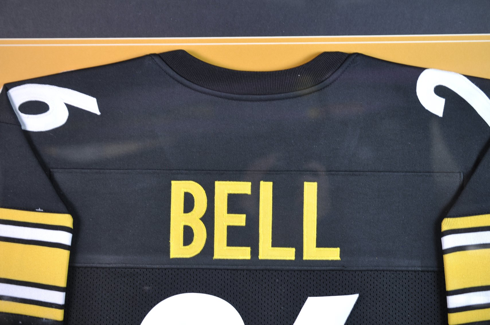 Signed and Framed Steelers Jersey, Le'Veon Bell