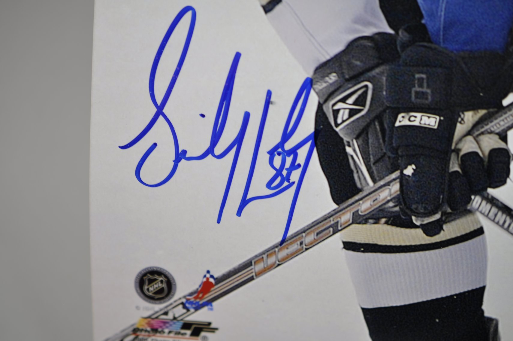 Photos and Jersey Signed- Hulls, Crosby, & Ovechkin