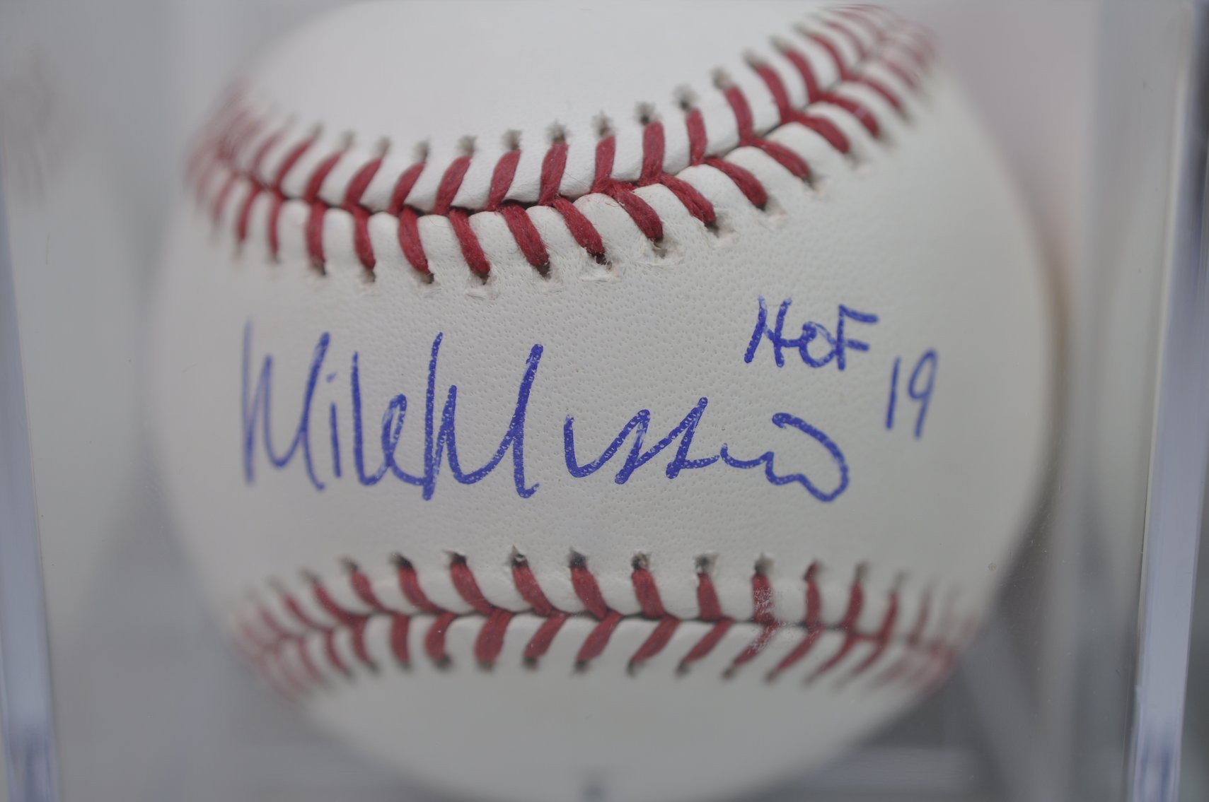 Baseballs Inscribed- Mike Mussina & Bernie Williams