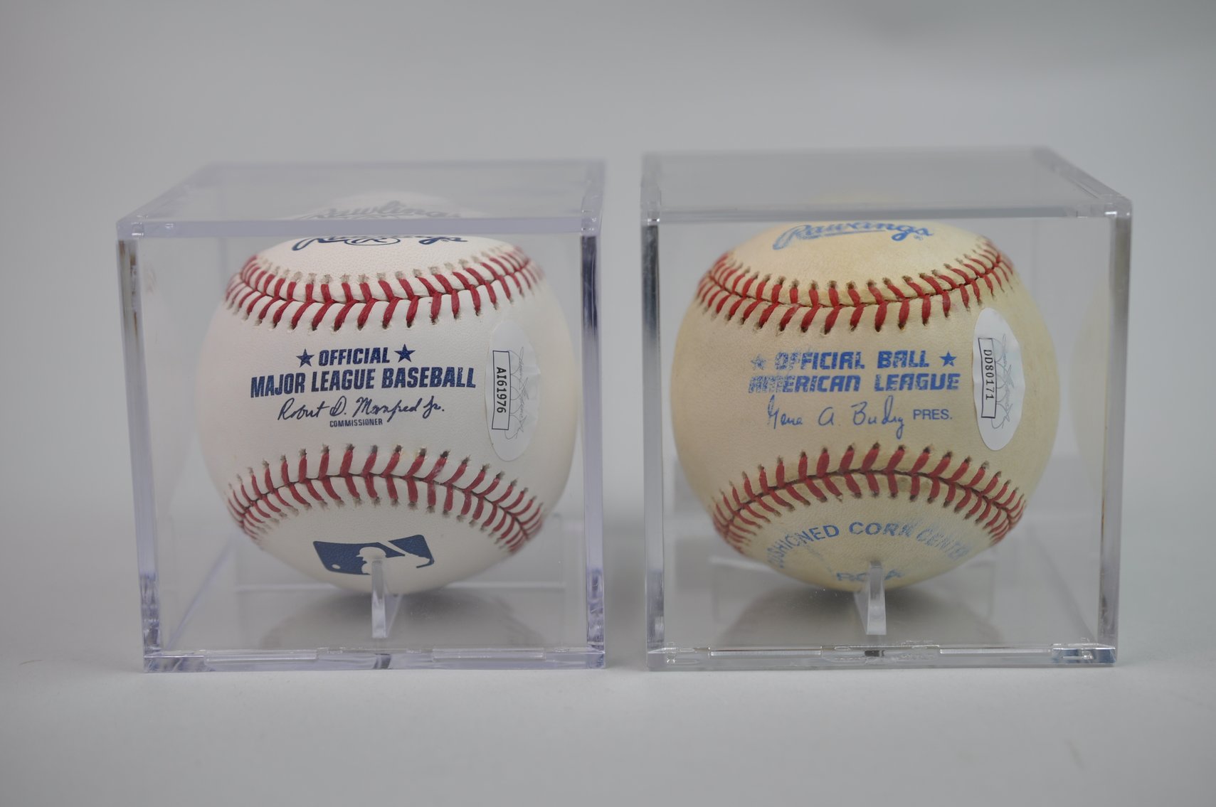 Baseballs Inscribed- Mike Mussina & Bernie Williams