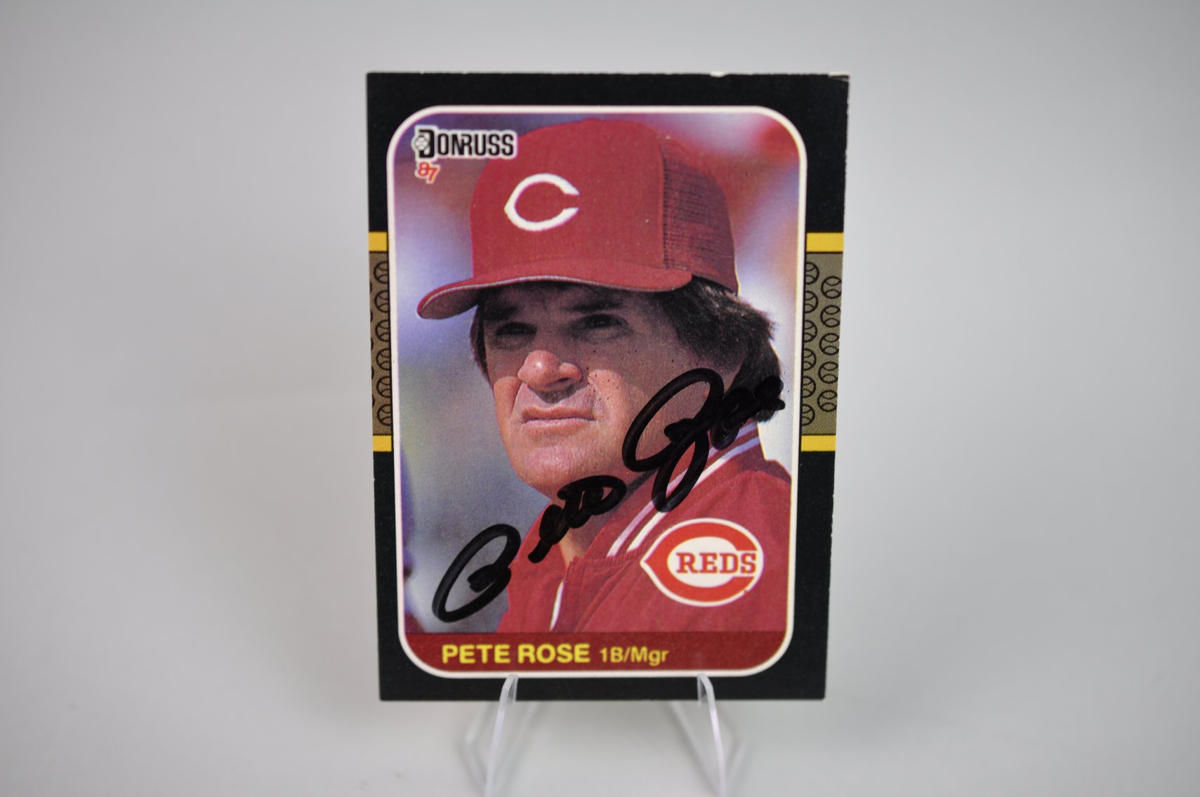 Yogi Berra Signed Sketch/ Pete Rose Signed Card