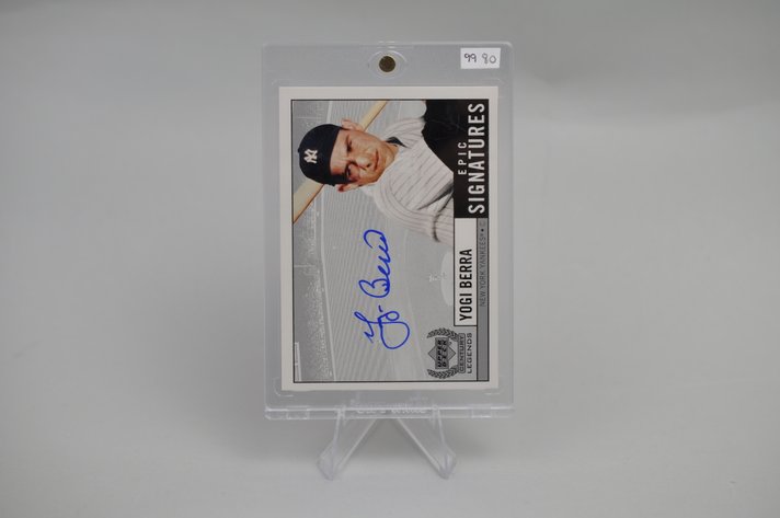 Yogi Berra Signed Baseball Card