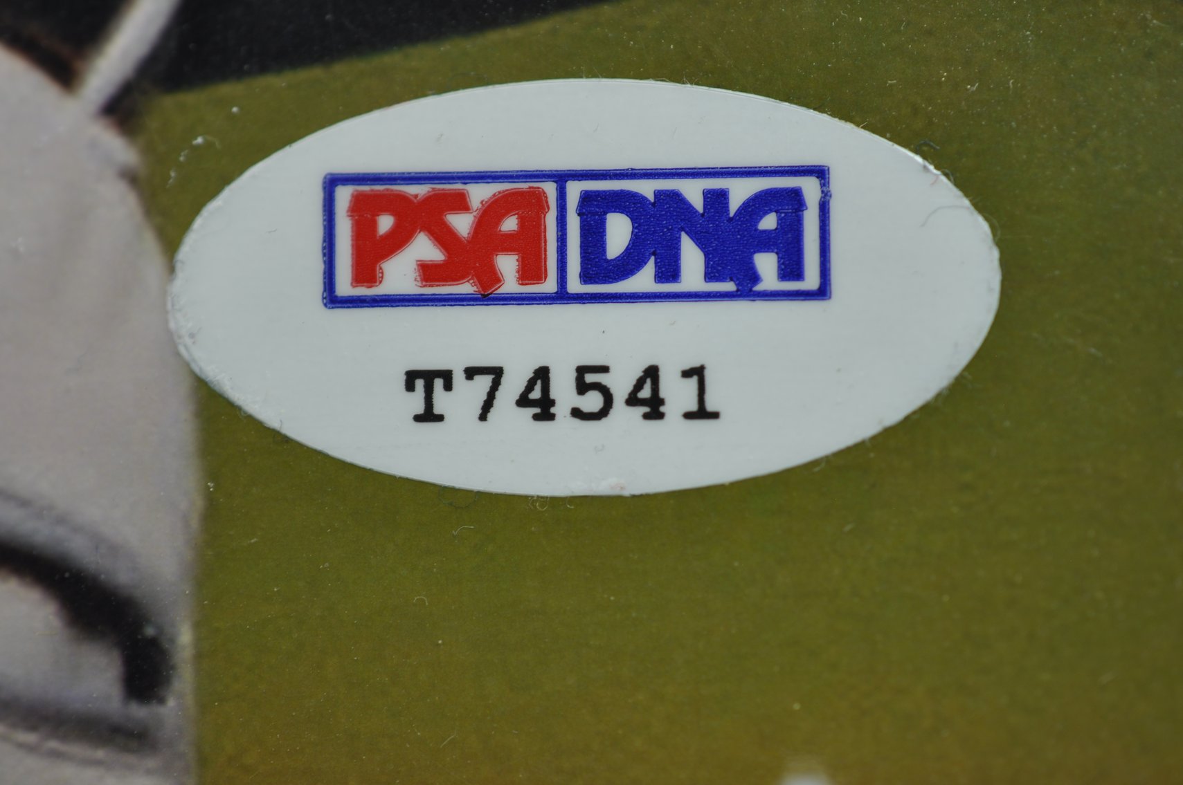 Tom Glavine Signed Photo w/PSA