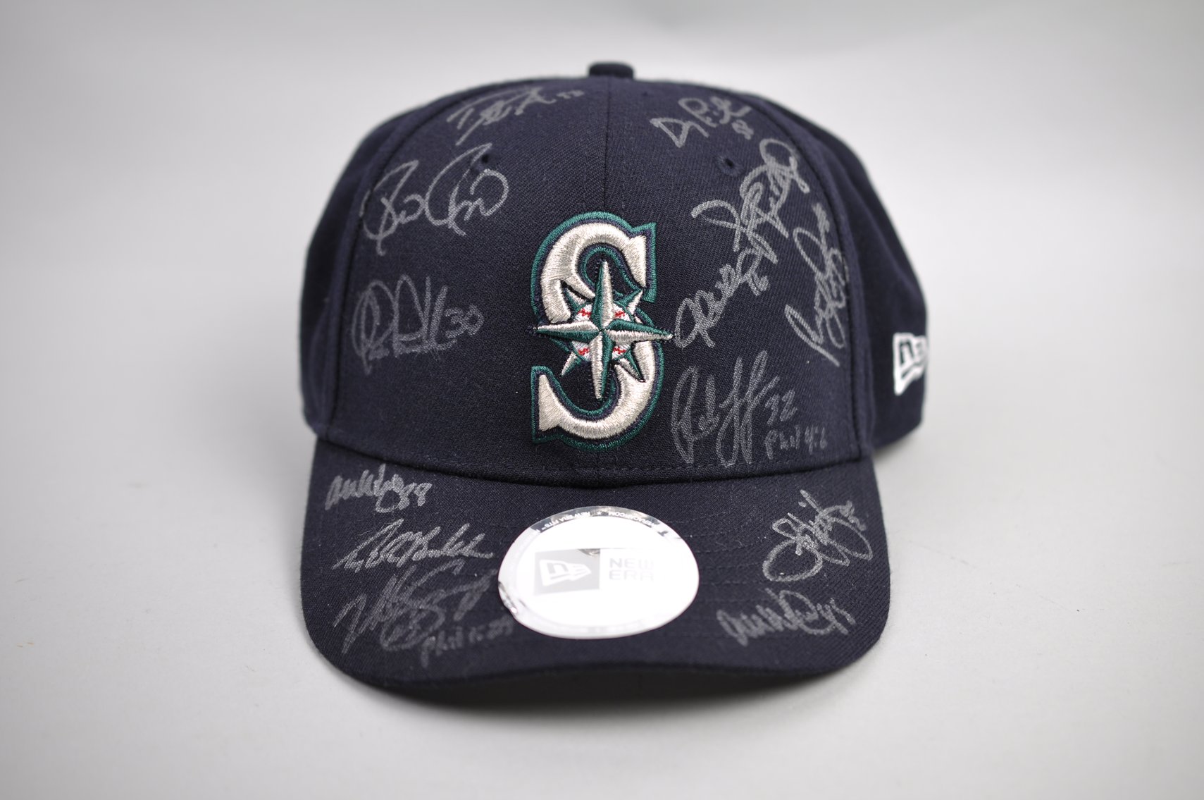 2010 Mariners Signed Hat w/LOA