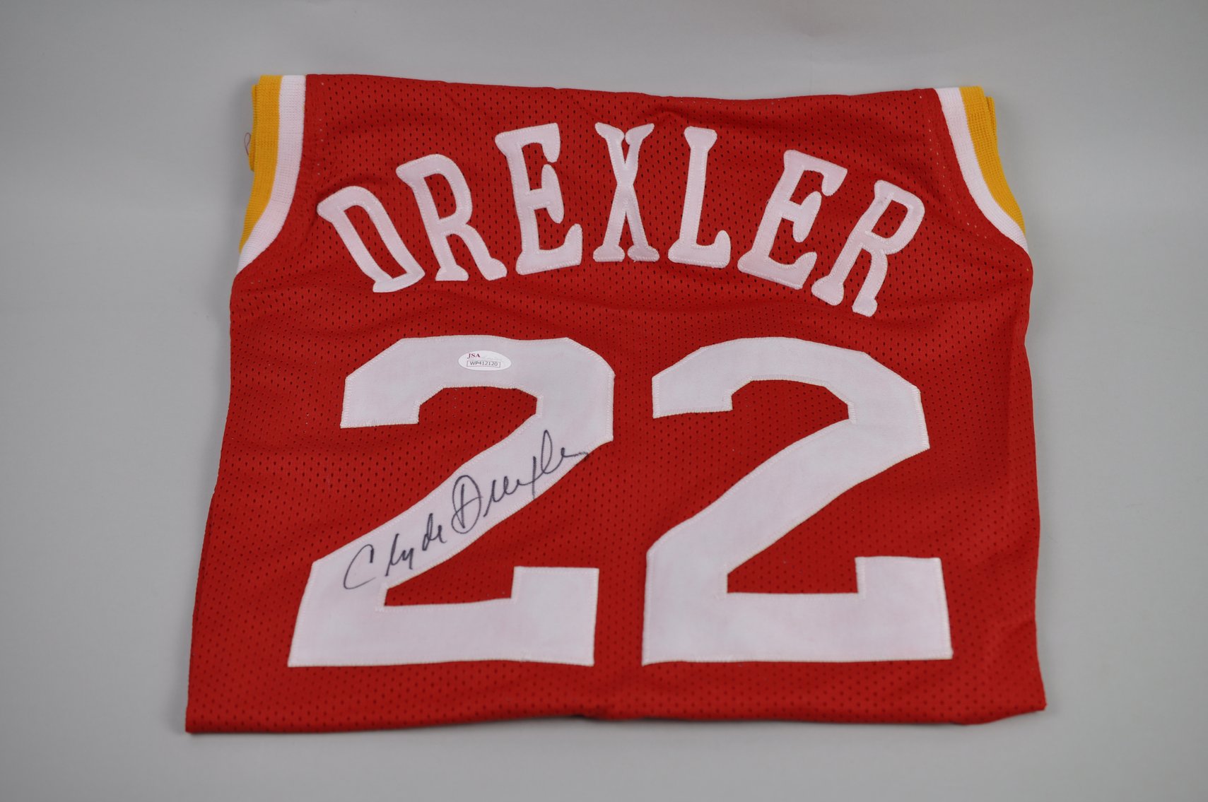 Clyde Drexler Autographed Jersey