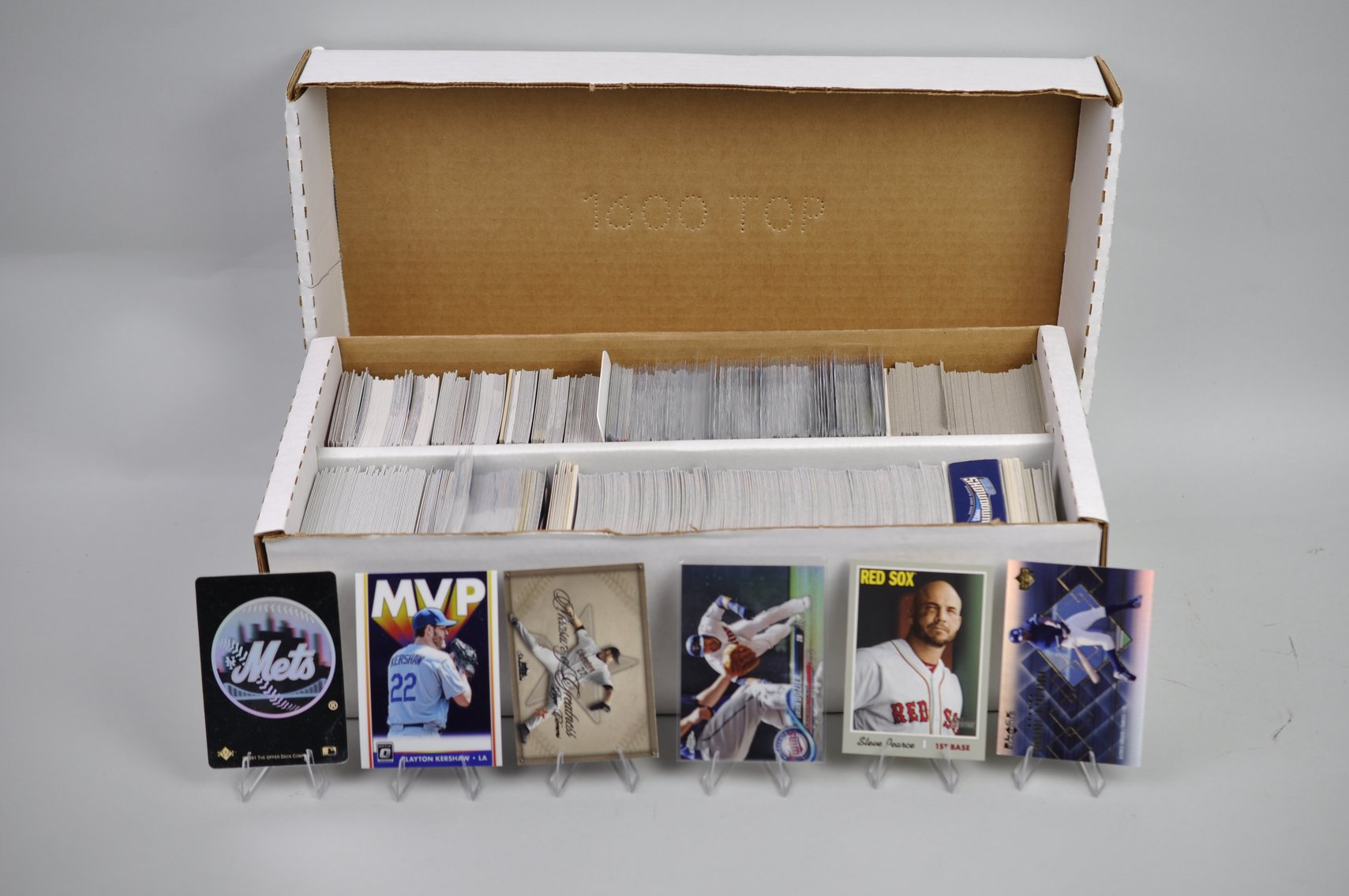 Variety of Newer Sports Cards