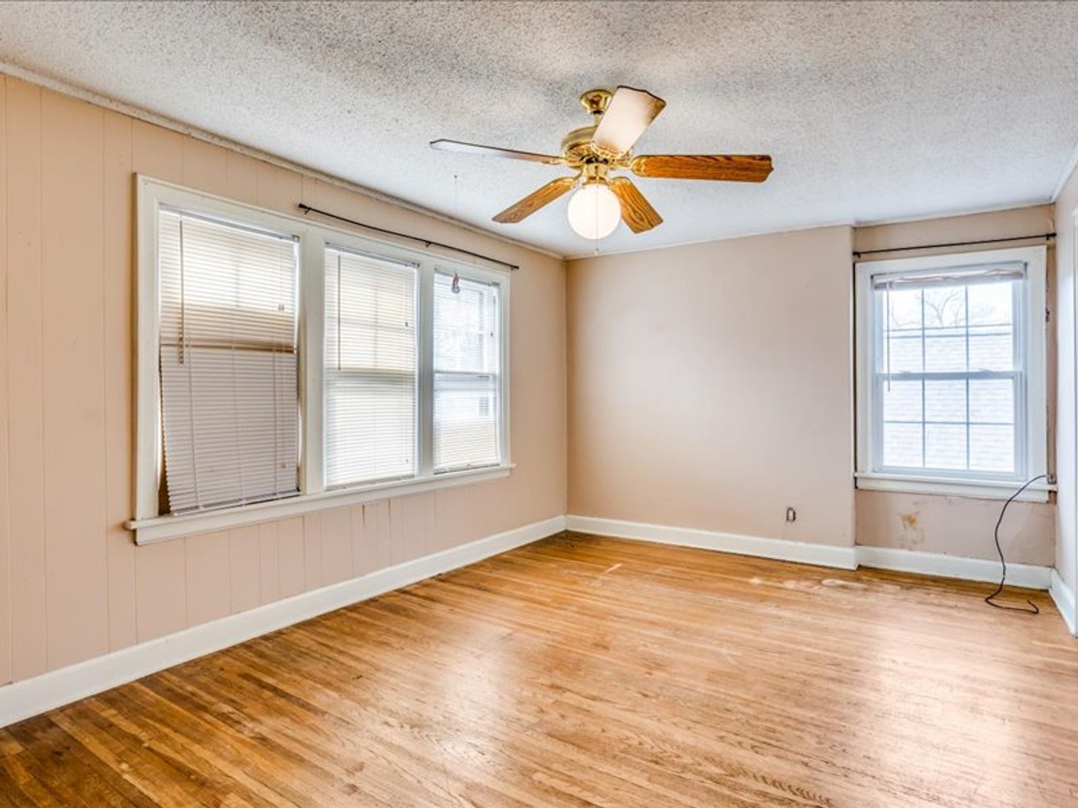 Image for 501 N Crestway (4326 E Central Ave)