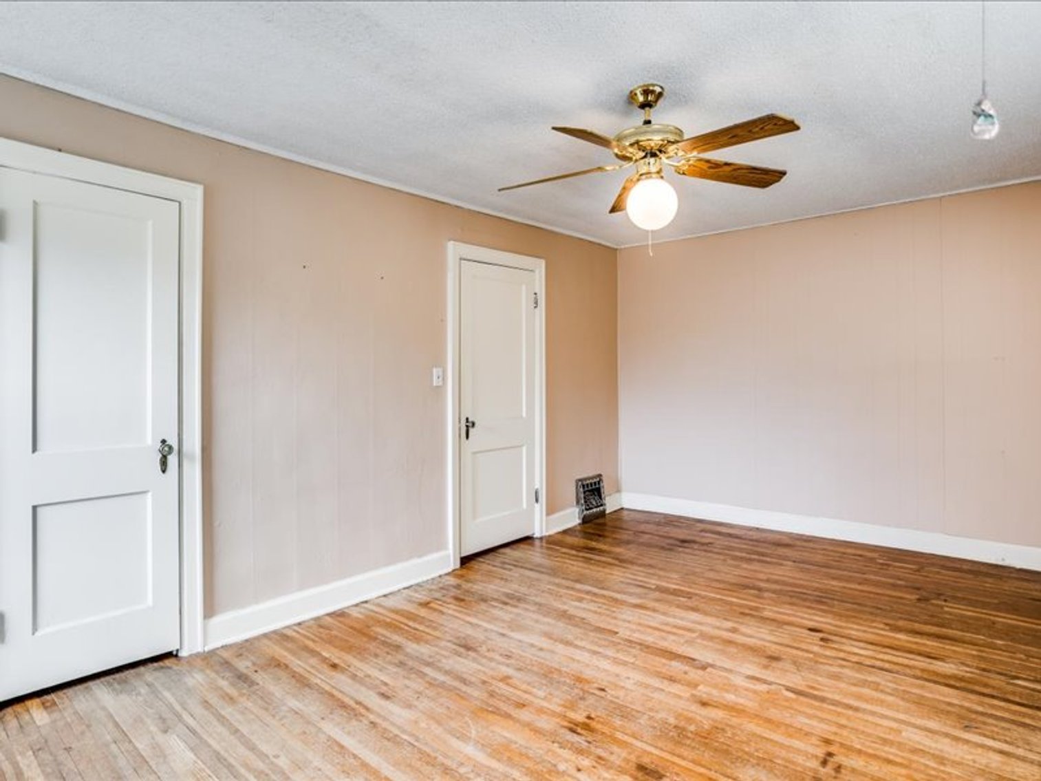 Image for 501 N Crestway (4326 E Central Ave)