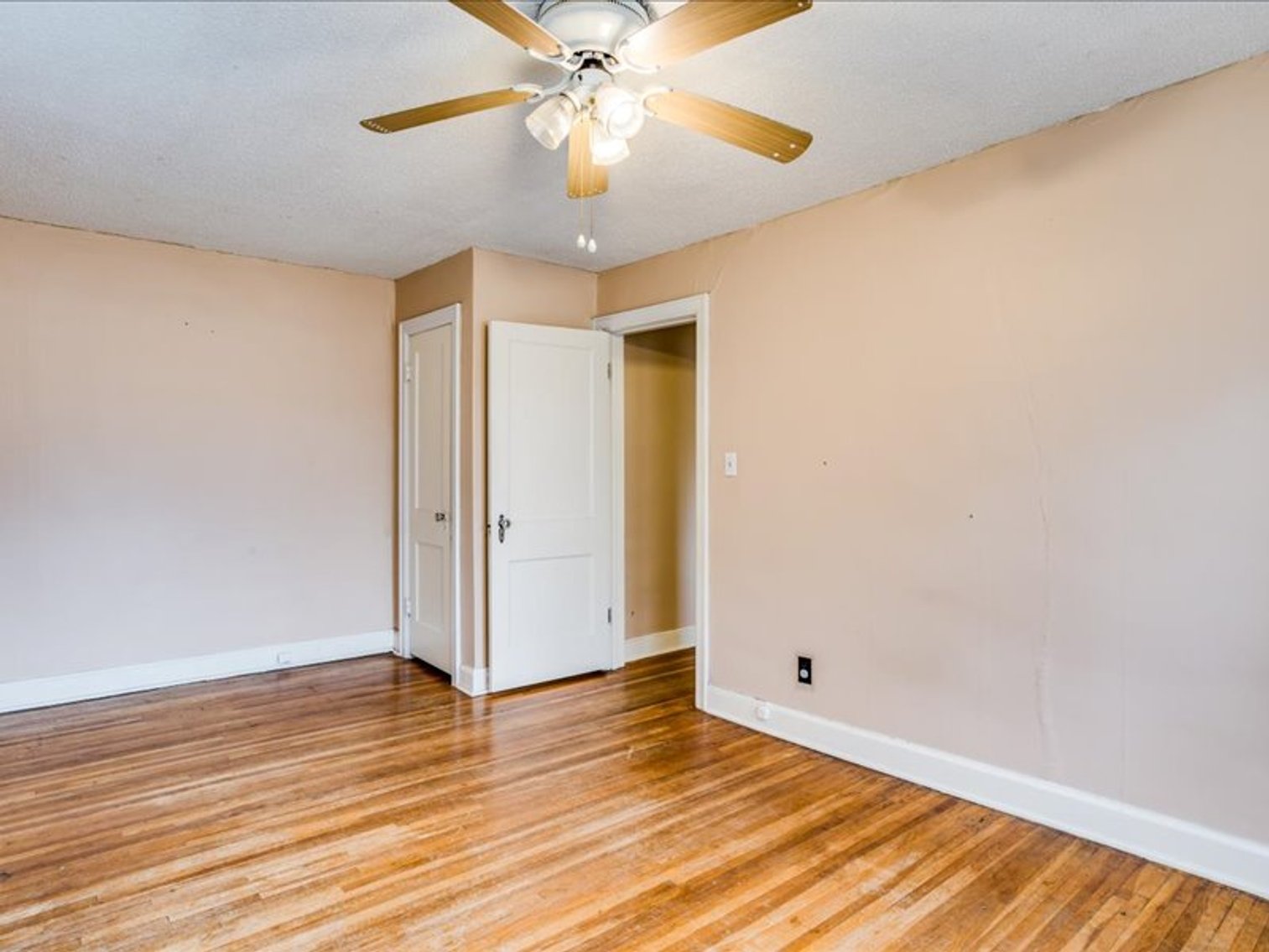 Image for 501 N Crestway (4326 E Central Ave)