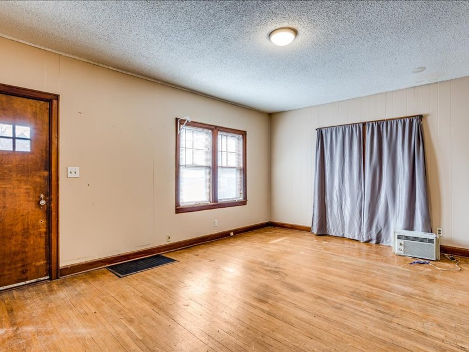 Image for 501 N Crestway (4326 E Central Ave)