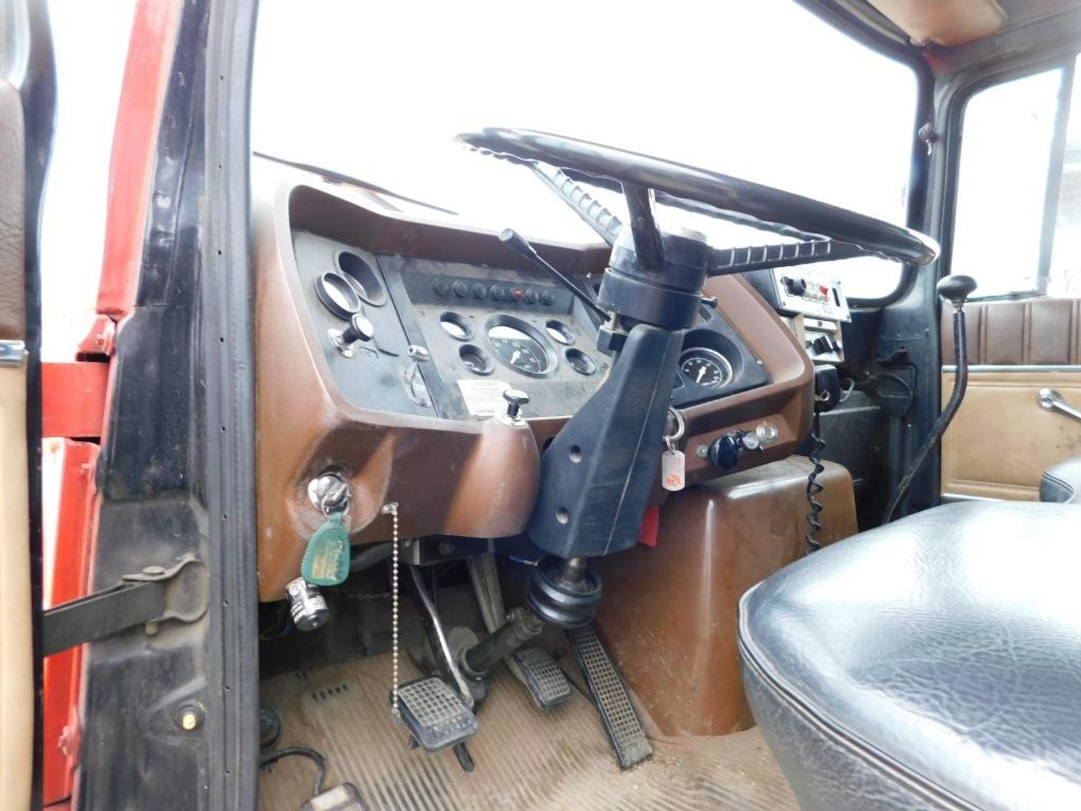 Image for Absolute Online Auction #1944