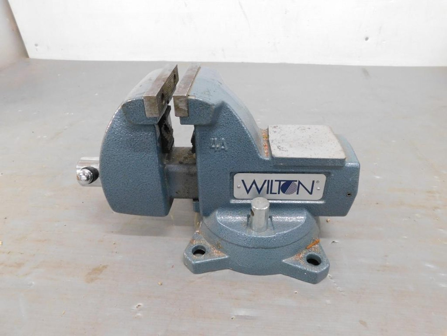 Image for Absolute Online Auction #1942