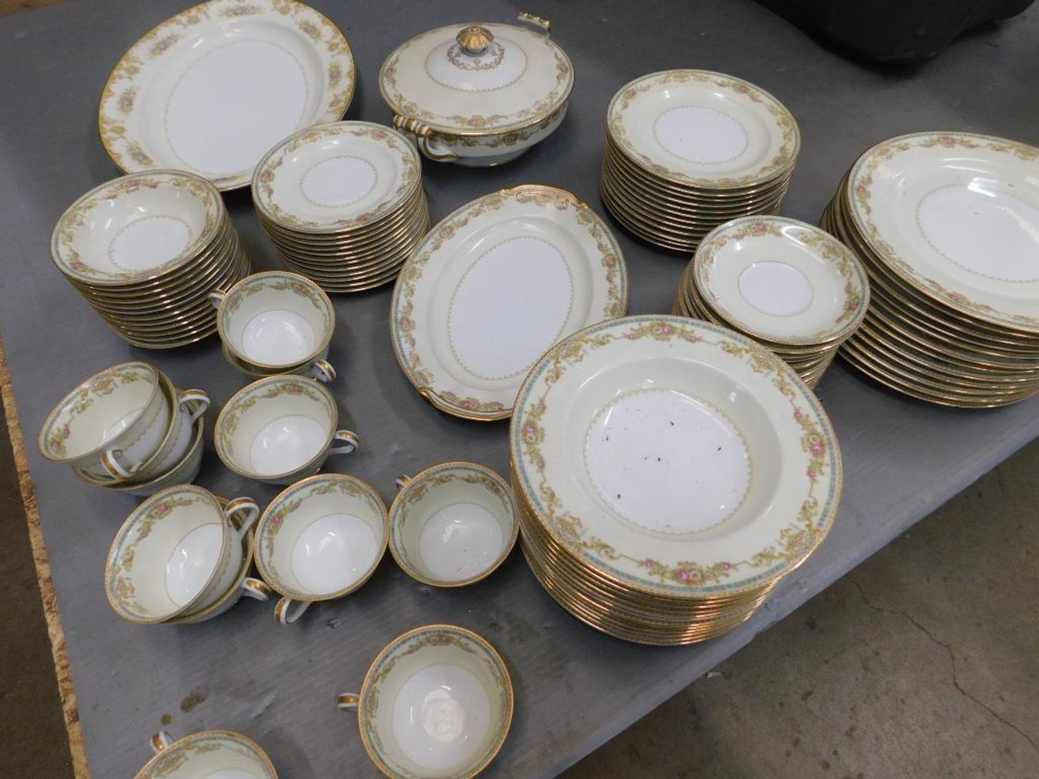 Image for Absolute Online Auction #1943