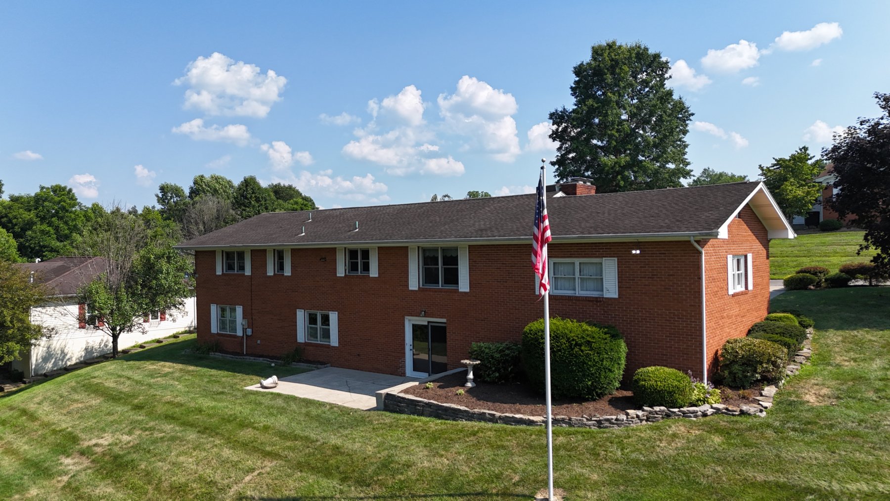 Image for Live Onsite Real Estate Auction with Online Bidding