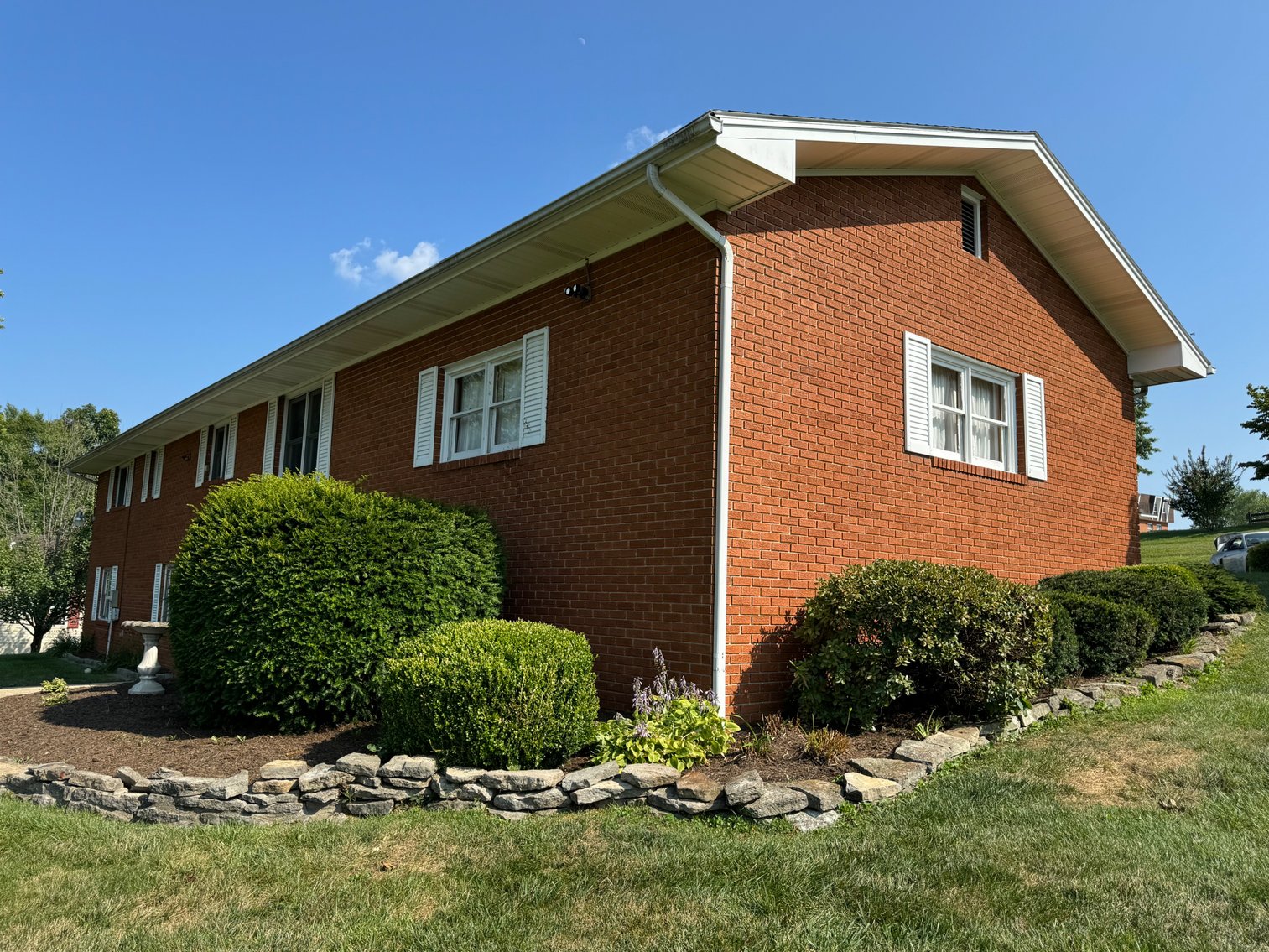 Image for Live Onsite Real Estate Auction with Online Bidding