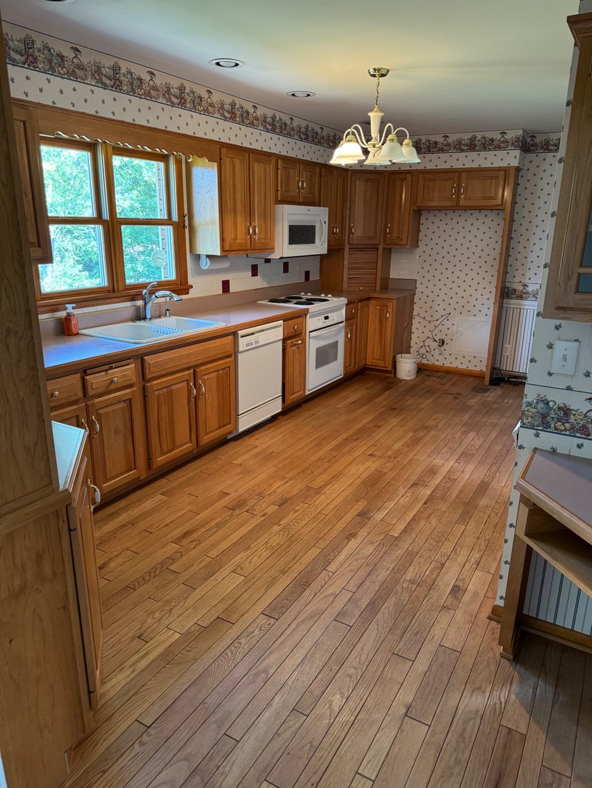 Image for Live Onsite Real Estate Auction with Online Bidding