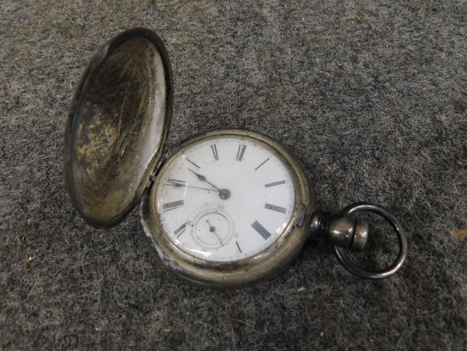 Image for Absolute Online Auction #2011