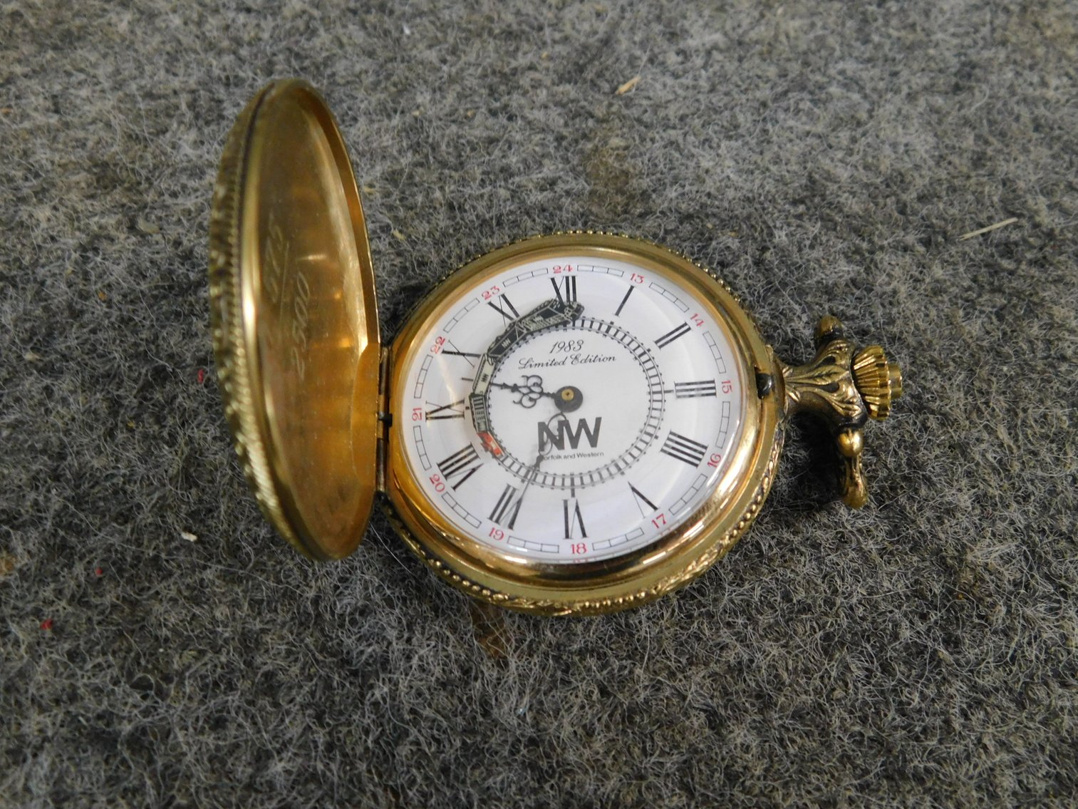 Image for Absolute Online Auction #2011