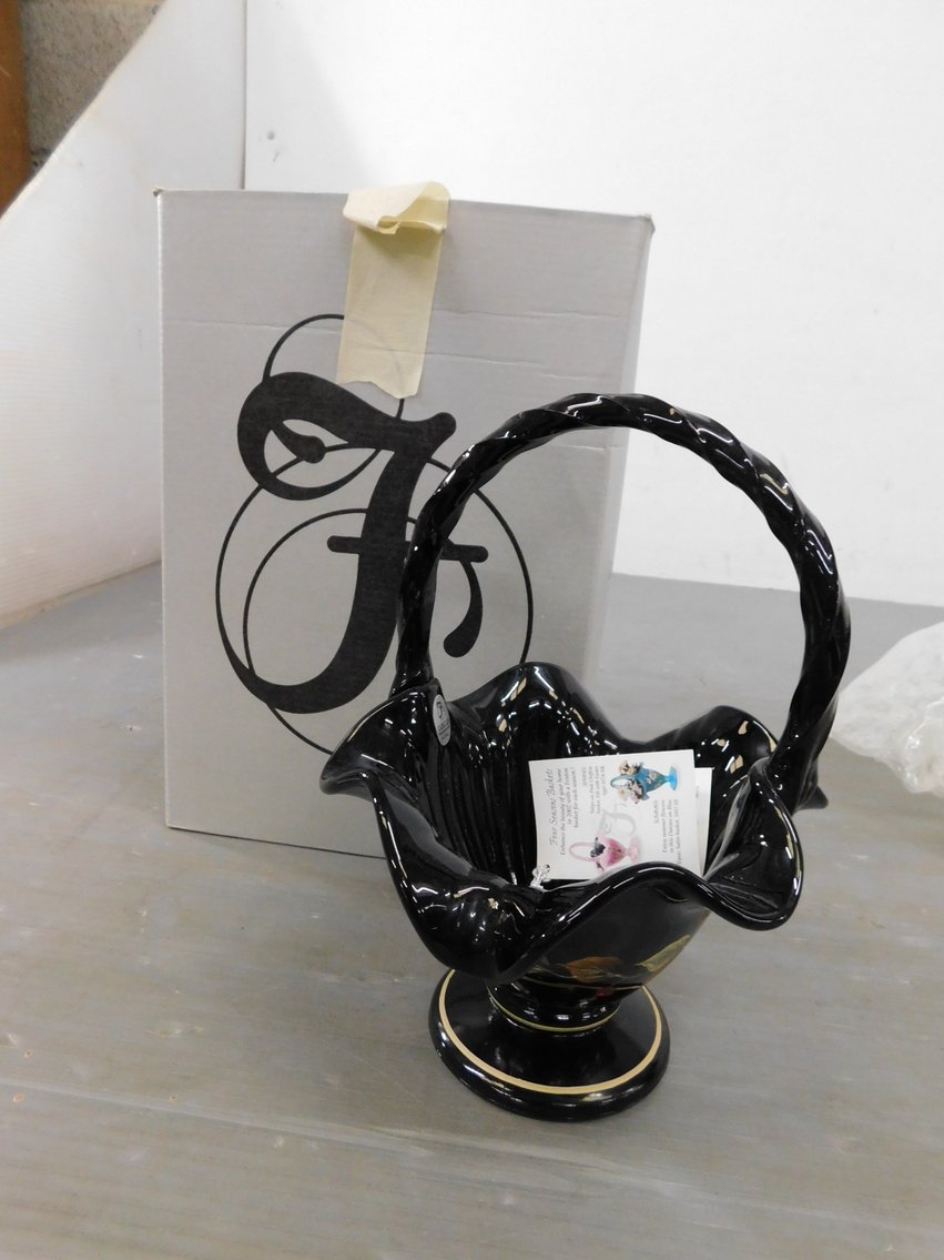 Image for Absolute Online Auction #2019