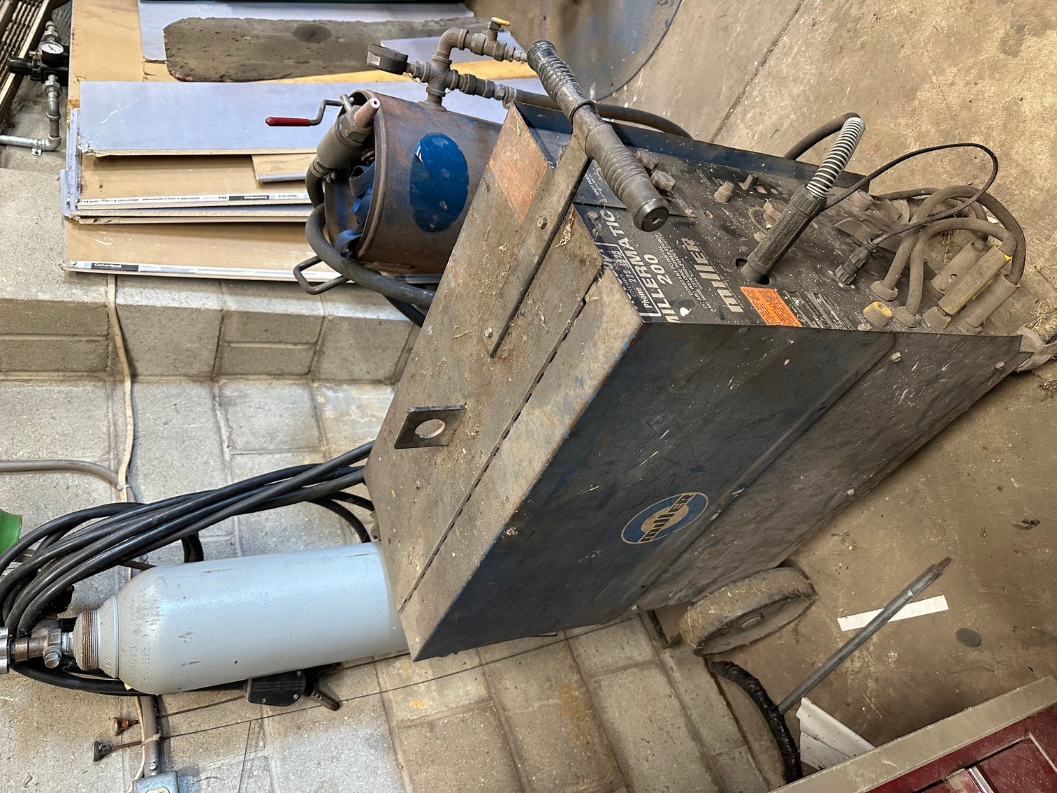 Image for Absolute Public Auction (Updated)