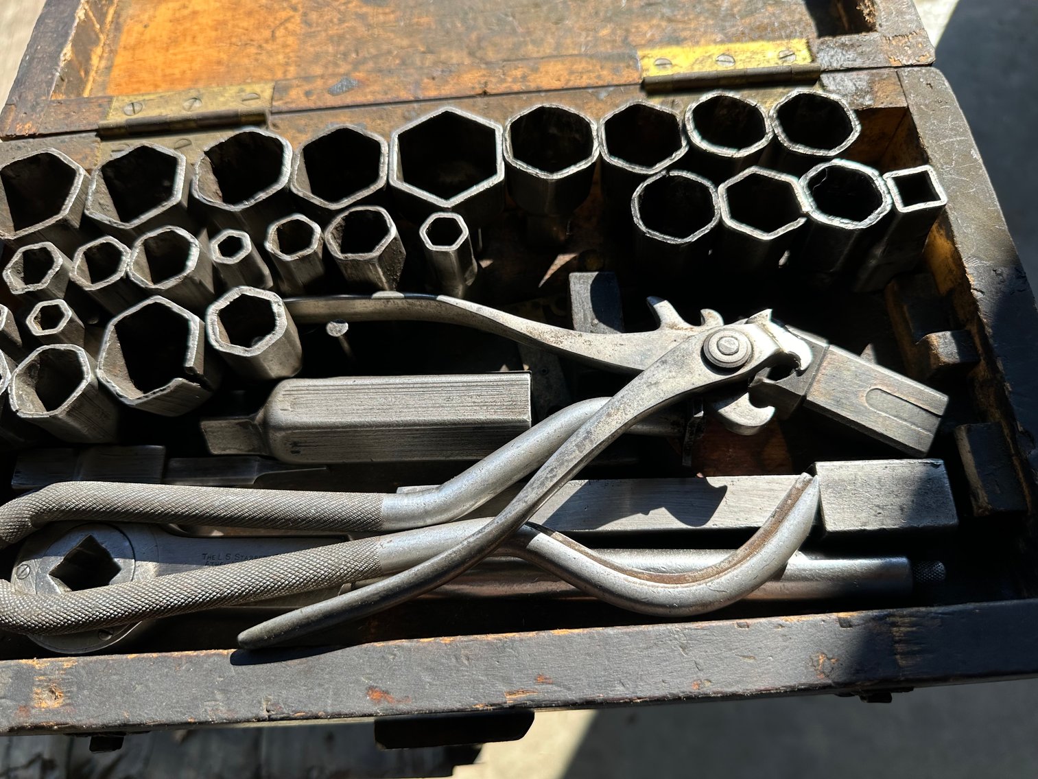 Image for Absolute Public Auction (Updated)