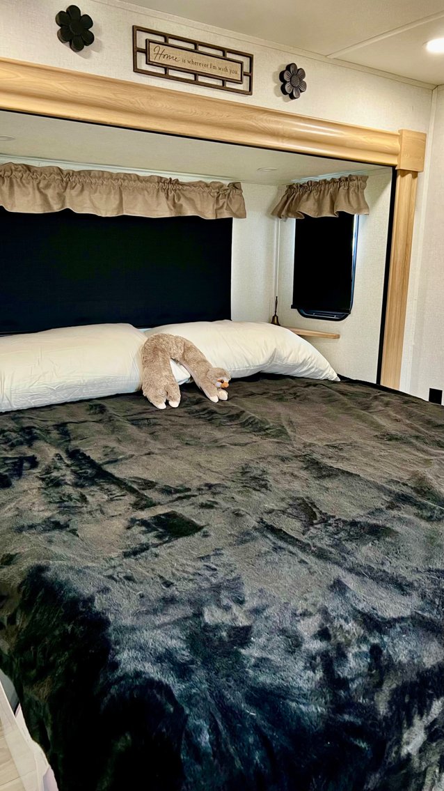 Image for 2026 Forrest River Sierra 5th Wheel Camper