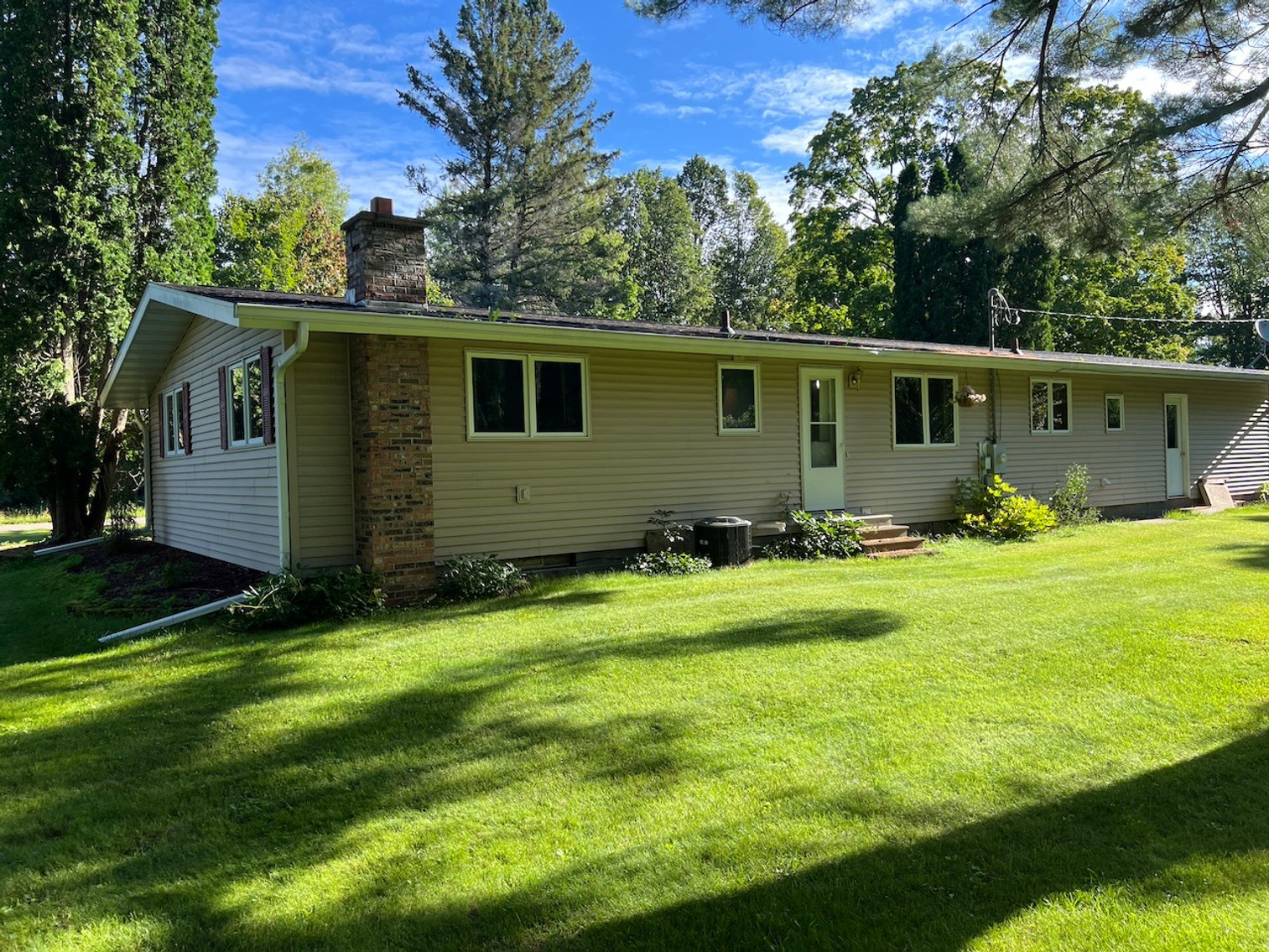 Image for Oct. 12 Hawkins, Wi *** 3-Bedroom Ranch Home Sold $117,600