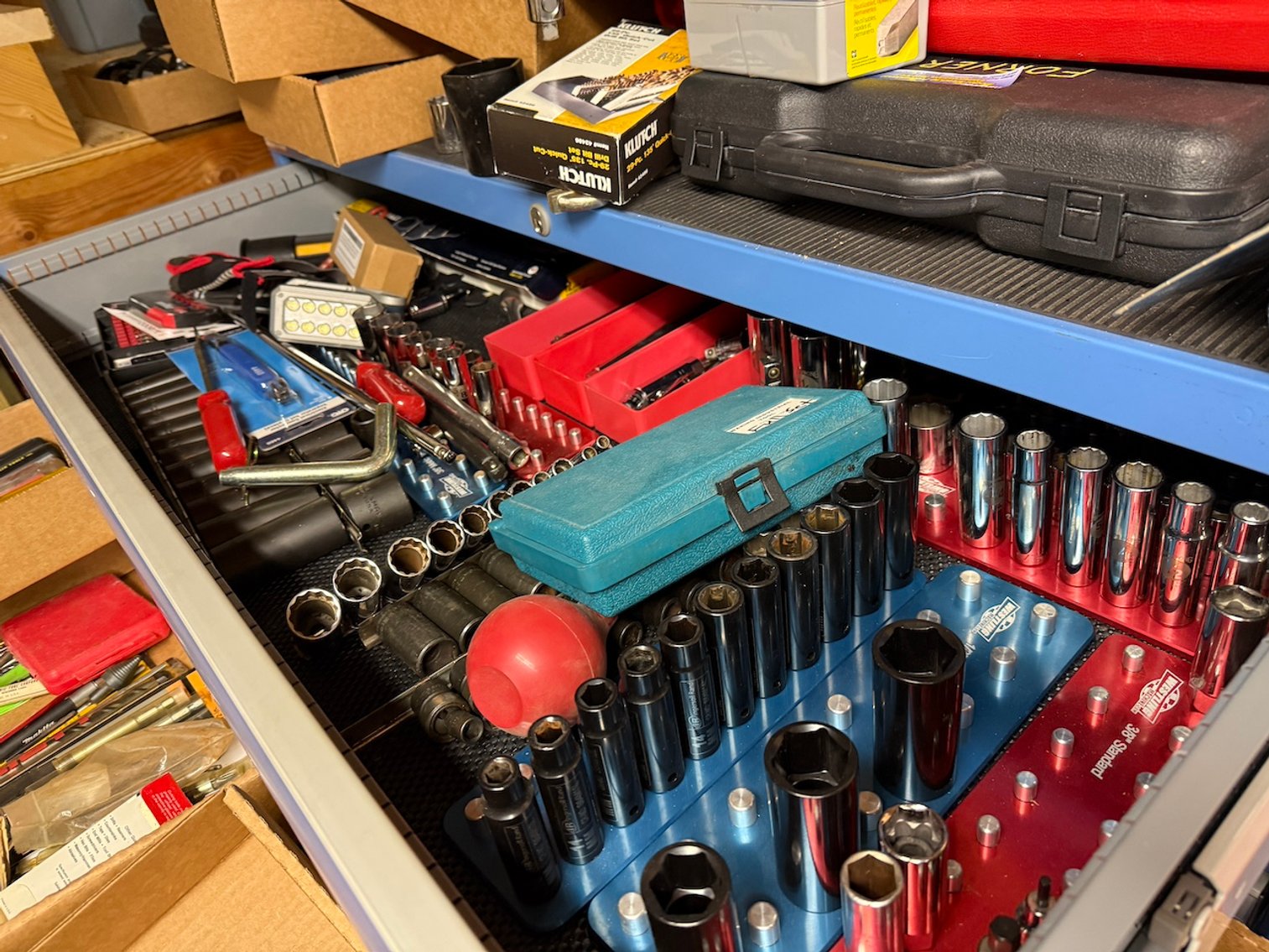 Image for Eagle River, July 27 *** Large Amount of Tools, Tractors, 35 Guns, Sporting Goods, Home Contents & More! 