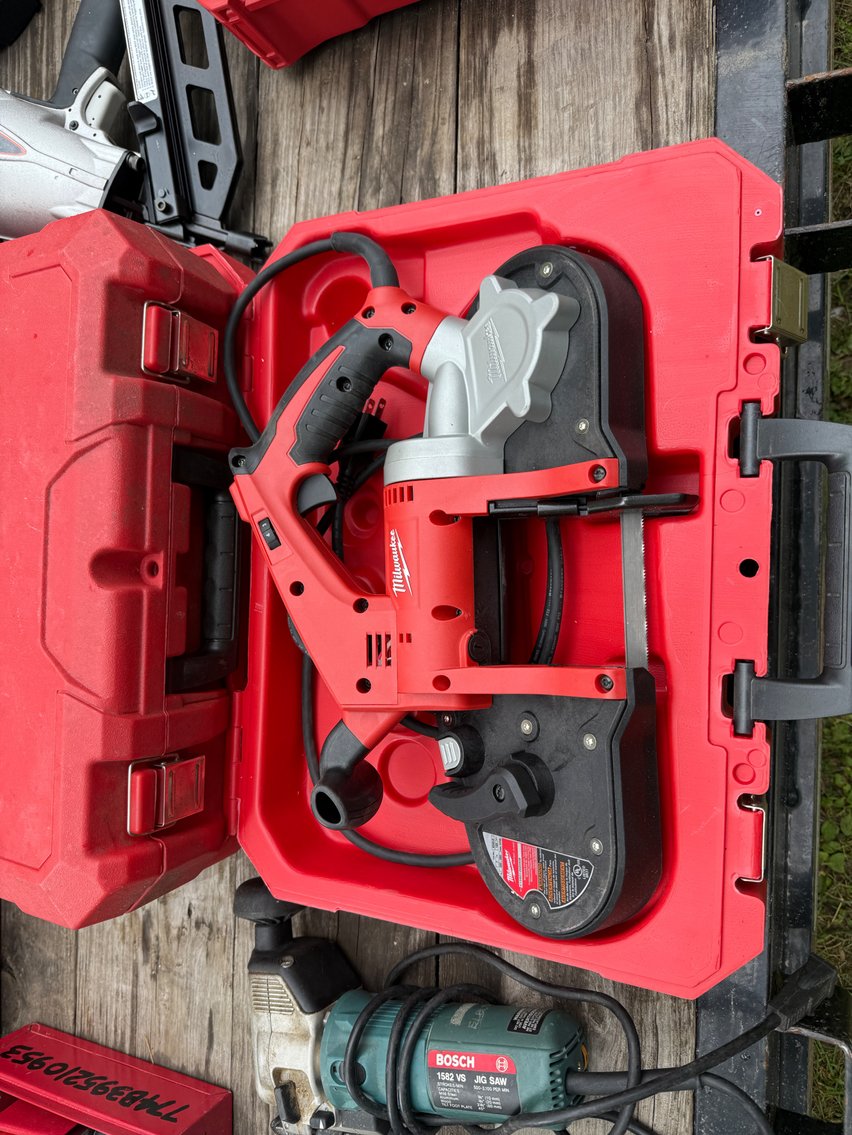 Image for Eagle River, July 27 *** Large Amount of Tools, Tractors, 35 Guns, Sporting Goods, Home Contents & More! 