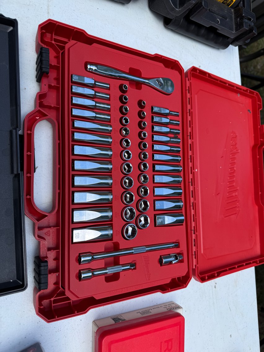 Image for Eagle River, July 27 *** Large Amount of Tools, Tractors, 35 Guns, Sporting Goods, Home Contents & More! 