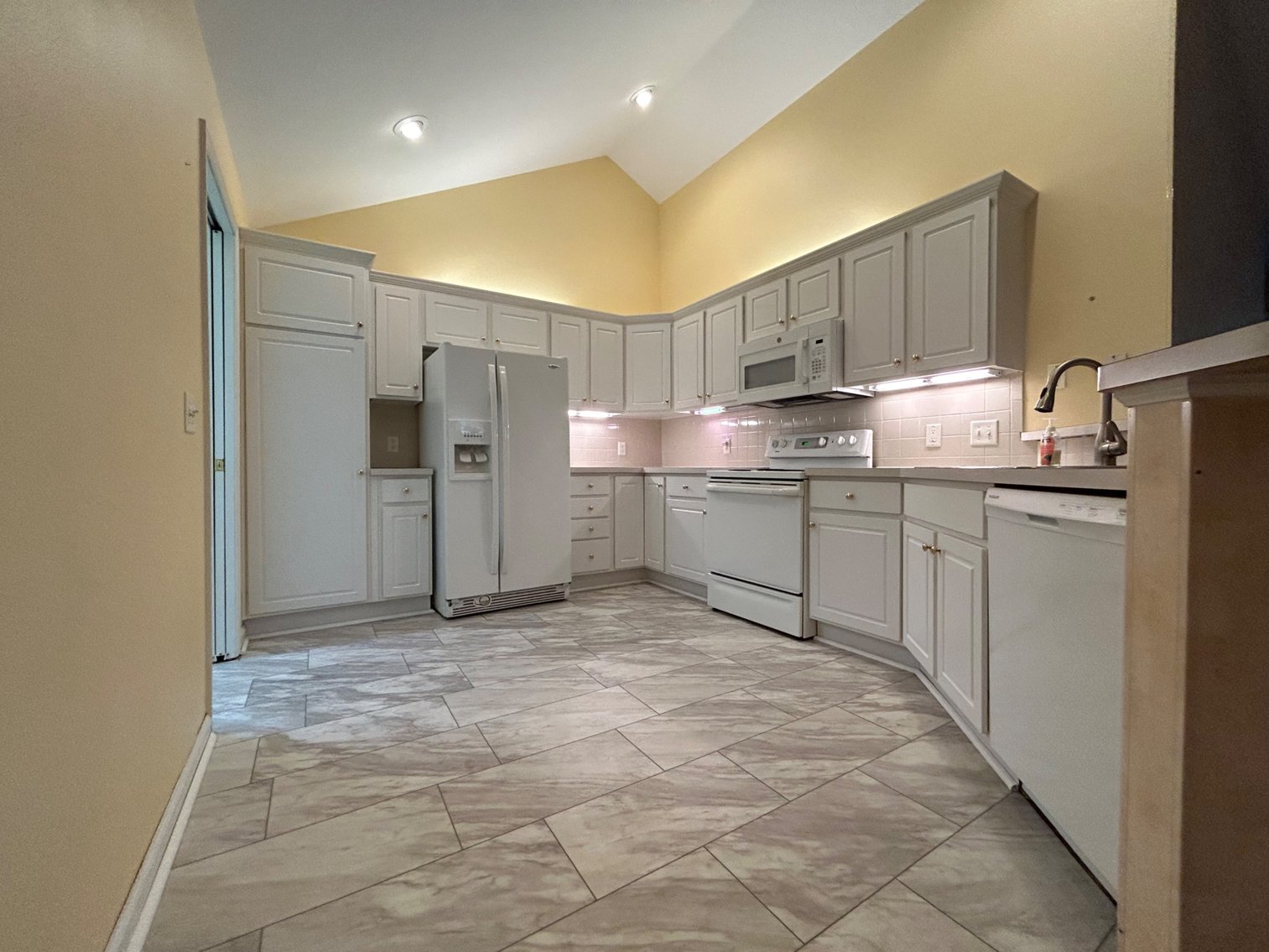 Image for 68 Summerfield Blvd Bowling Green, OH  43402