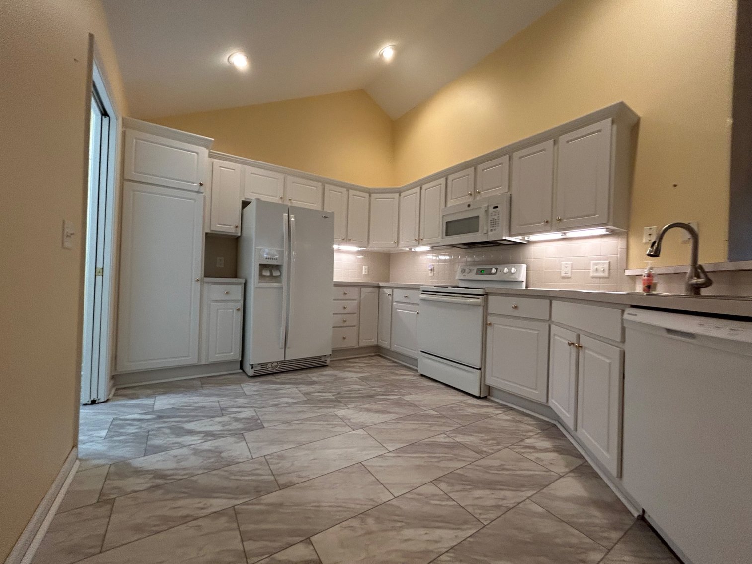 Image for 68 Summerfield Blvd Bowling Green, OH  43402