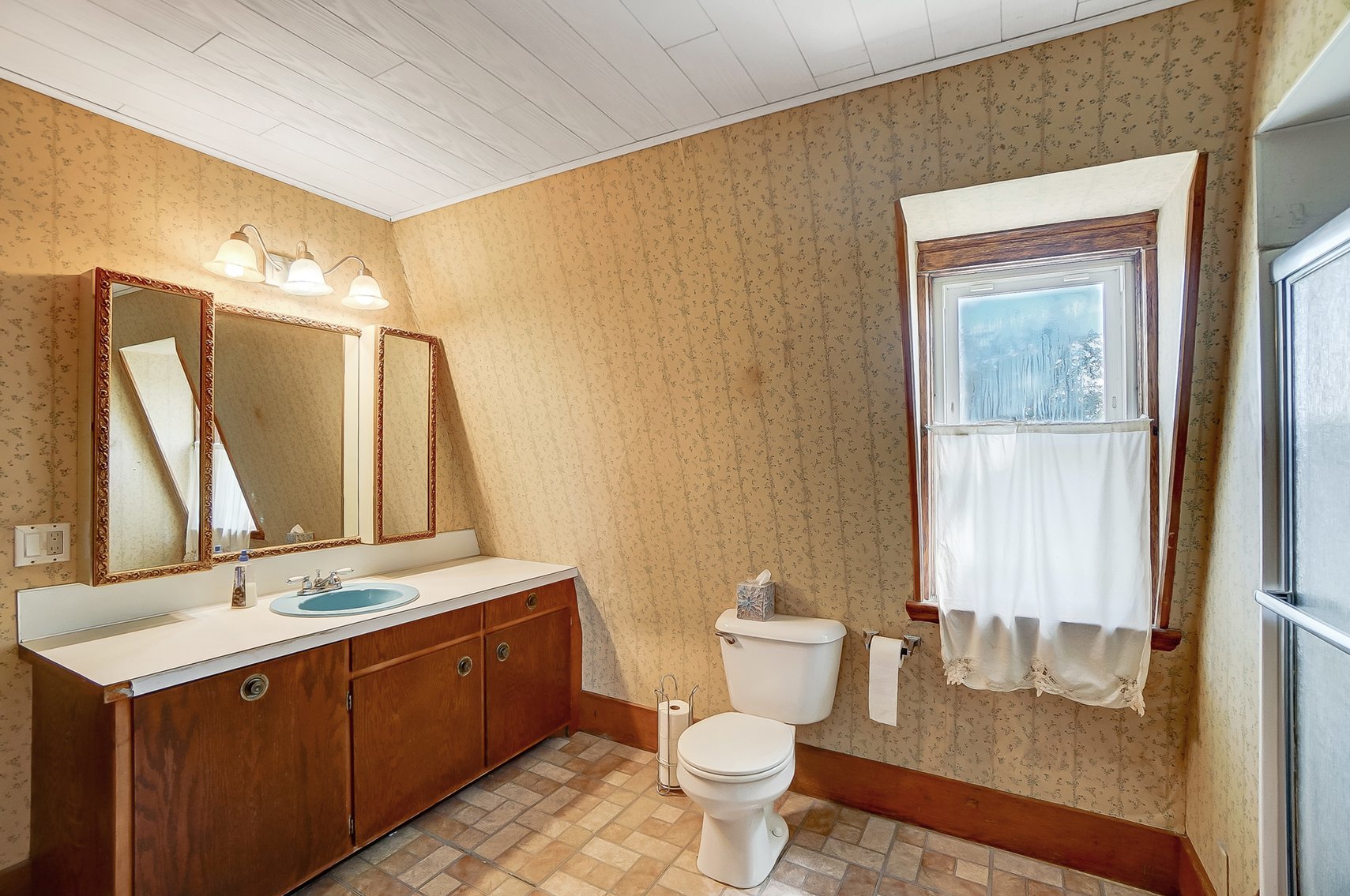 Image for Country Home with Pond and Pole Barn