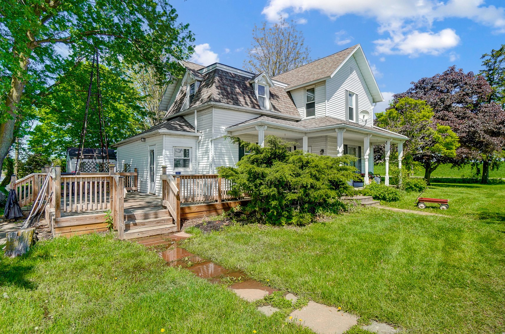 Image for Country Home with Pond and Pole Barn