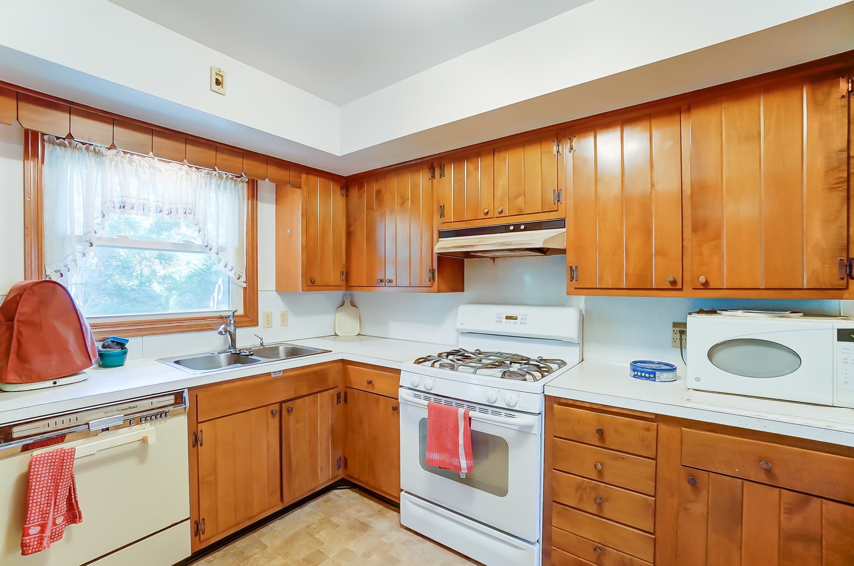 Image for 1308 Brownwood Dr, Bowling Green, OH  43402